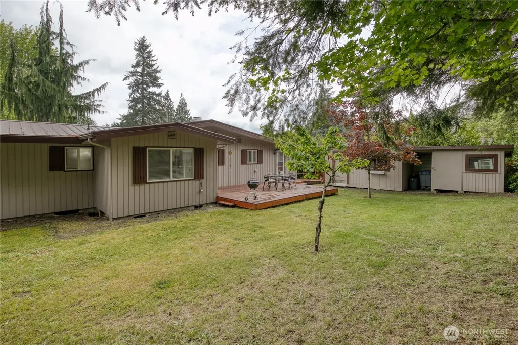 611 N 6th Street Montesano WA 98563
