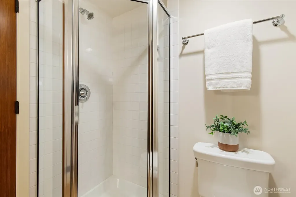 2017 36th Avenue W Seattle WA 98199