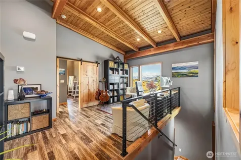 111 Hawks Meadow Road Chelan WA 98816