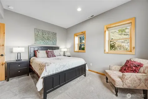 111 Hawks Meadow Road Chelan WA 98816