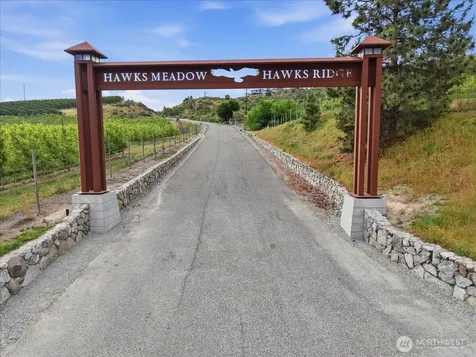 111 Hawks Meadow Road Chelan WA 98816