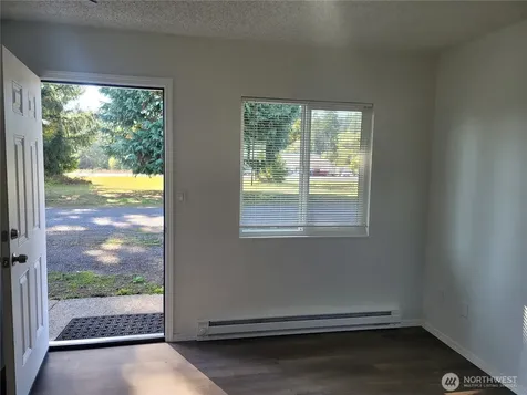 2911 Us Highway 12 Silver Creek WA 98585