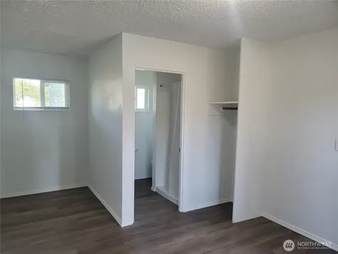 2911 Us Highway 12 Silver Creek WA 98585