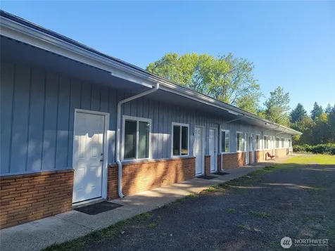 2911 Us Highway 12 Silver Creek WA 98585