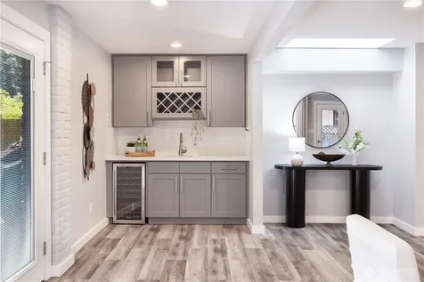 2412 160th Avenue NE Bellevue WA 98008