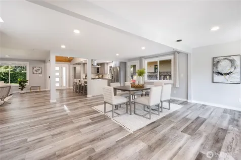 2412 160th Avenue NE Bellevue WA 98008