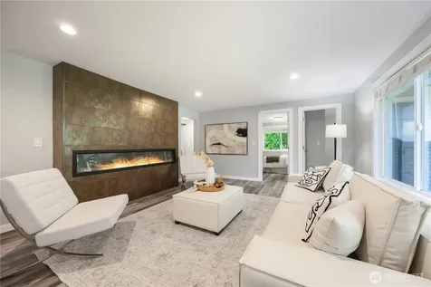 2412 160th Avenue NE Bellevue WA 98008