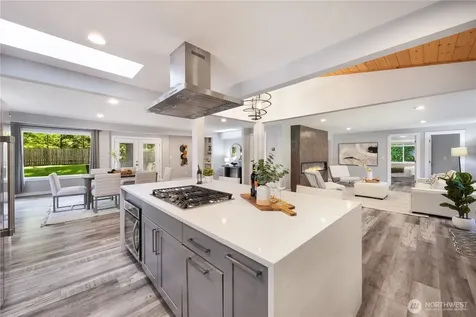 2412 160th Avenue NE Bellevue WA 98008