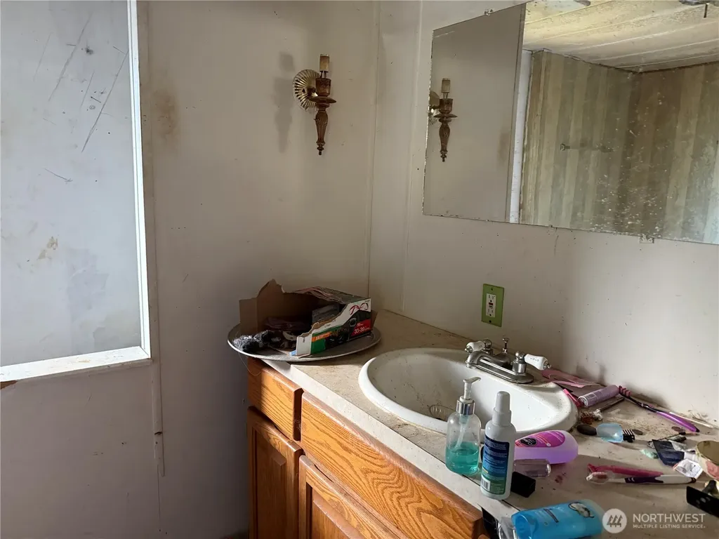 517 NW Past Drive Poulsbo WA 98370