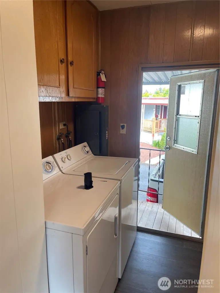 13320 Highway 99 Everett WA 98204