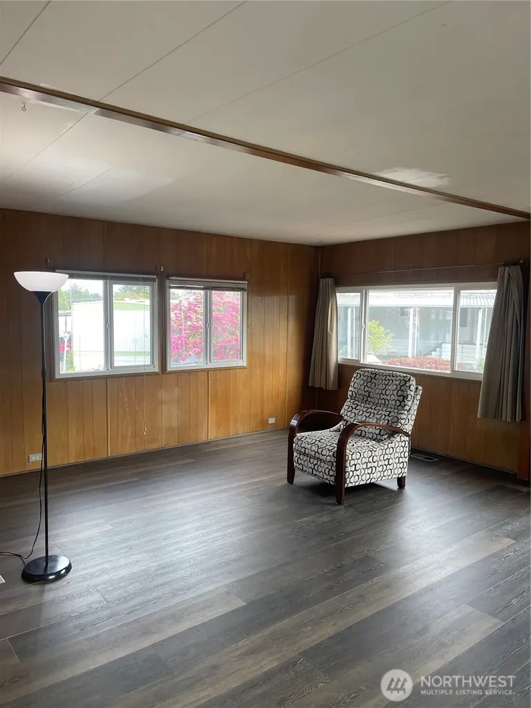 13320 Highway 99 Everett WA 98204