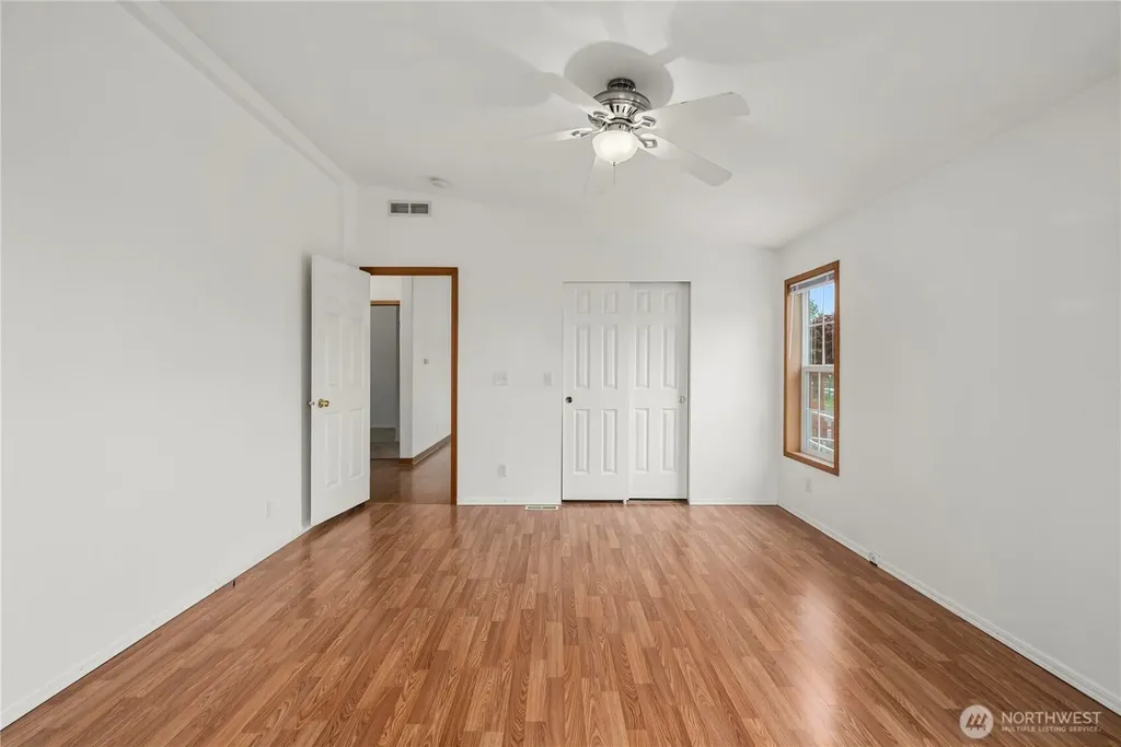 337 Redwood Street Enumclaw WA 98022