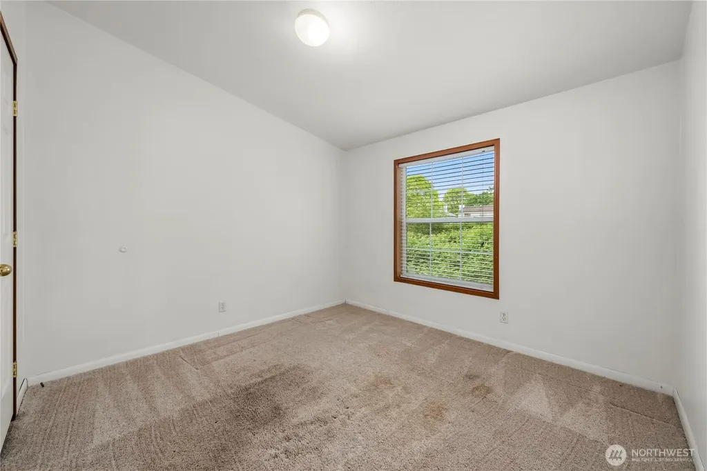 337 Redwood Street Enumclaw WA 98022