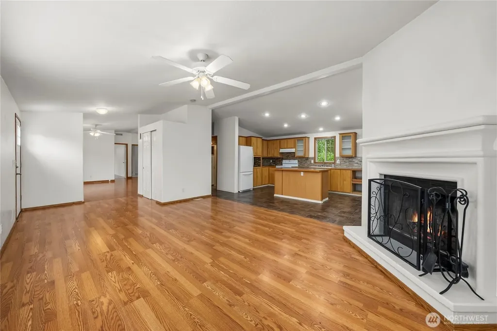 337 Redwood Street Enumclaw WA 98022