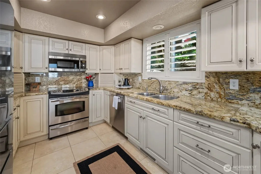 424 14th Street Bellingham WA 98225