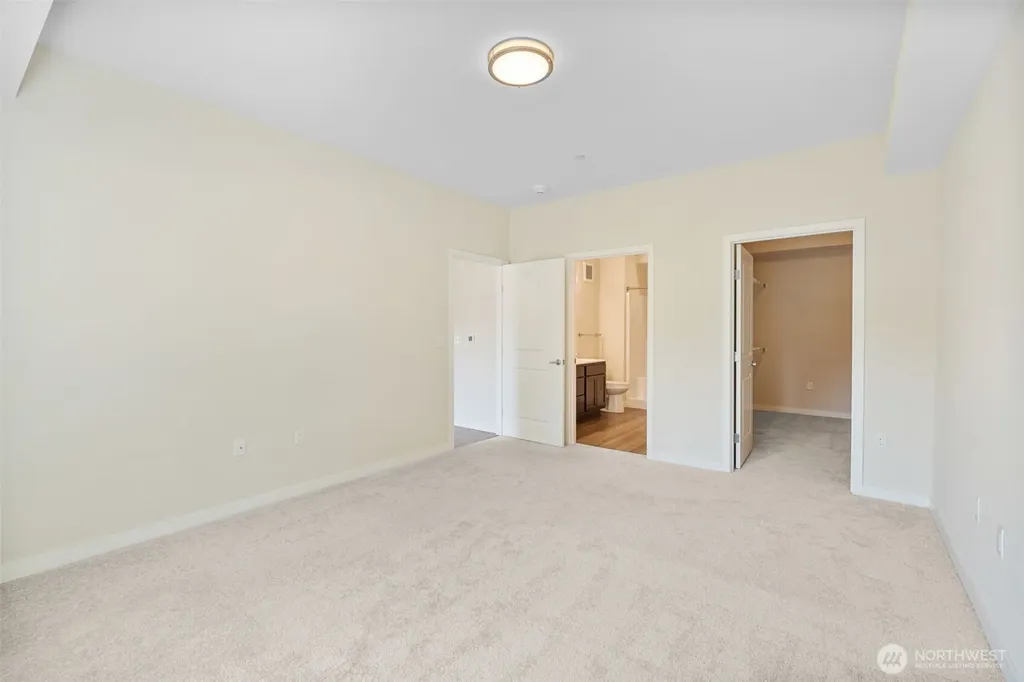 3803 17th Street SW Puyallup WA 98373