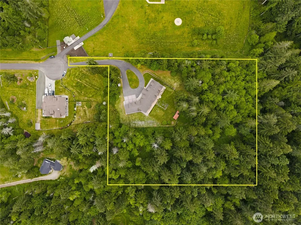 740 9th Avenue Fox Island WA 98333