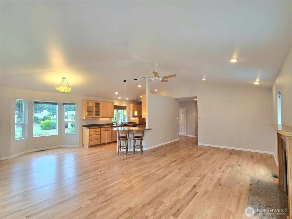 880 N Minstrel Road Sequim WA 98382
