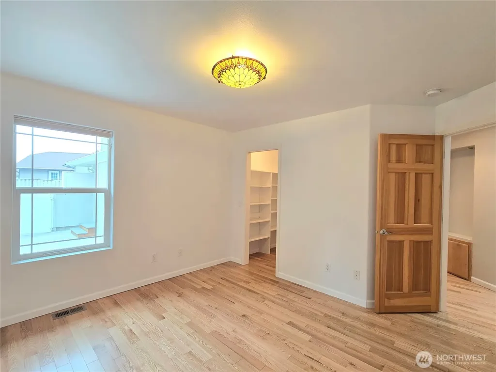 880 N Minstrel Road Sequim WA 98382