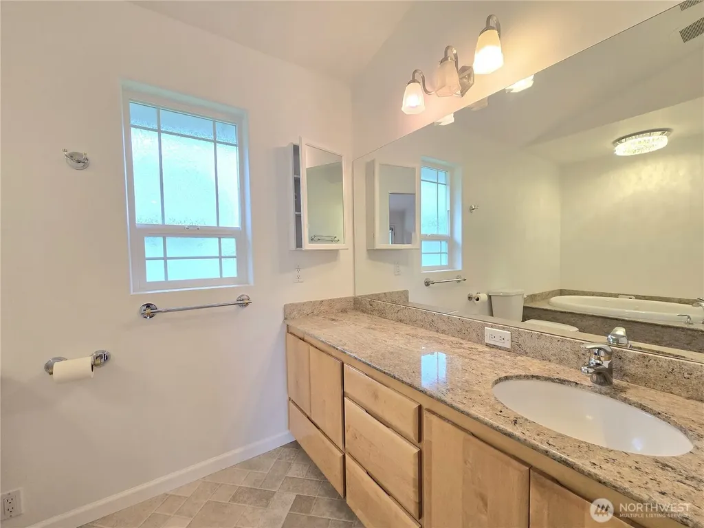 880 N Minstrel Road Sequim WA 98382