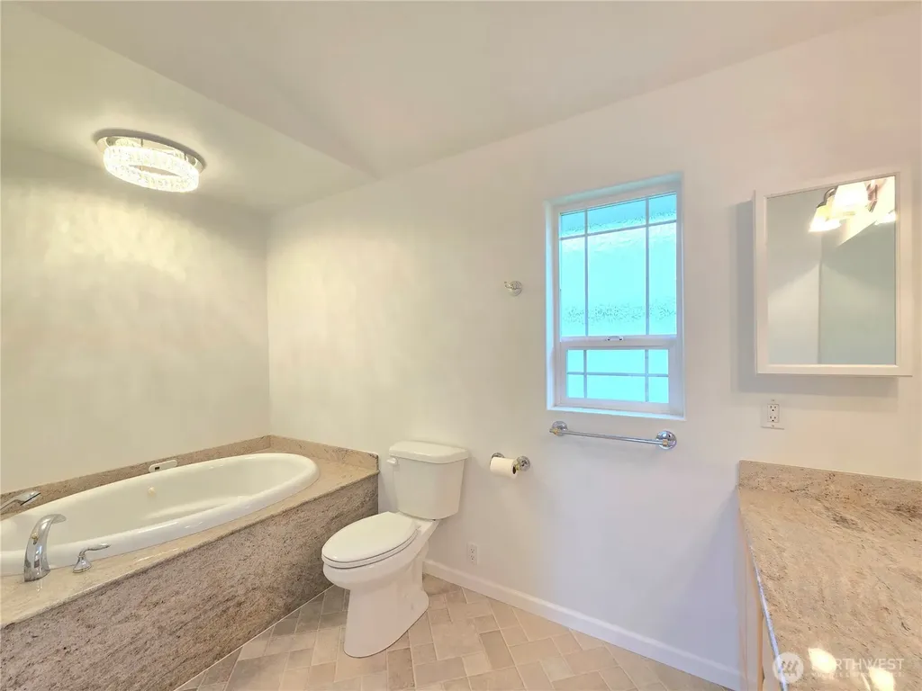 880 N Minstrel Road Sequim WA 98382
