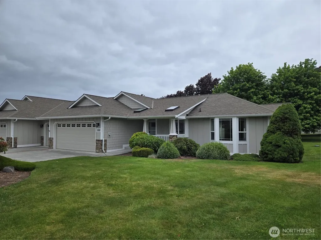 880 N Minstrel Road Sequim WA 98382