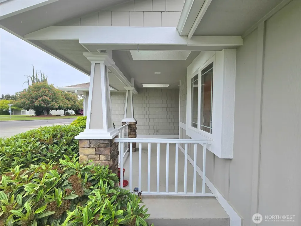 880 N Minstrel Road Sequim WA 98382
