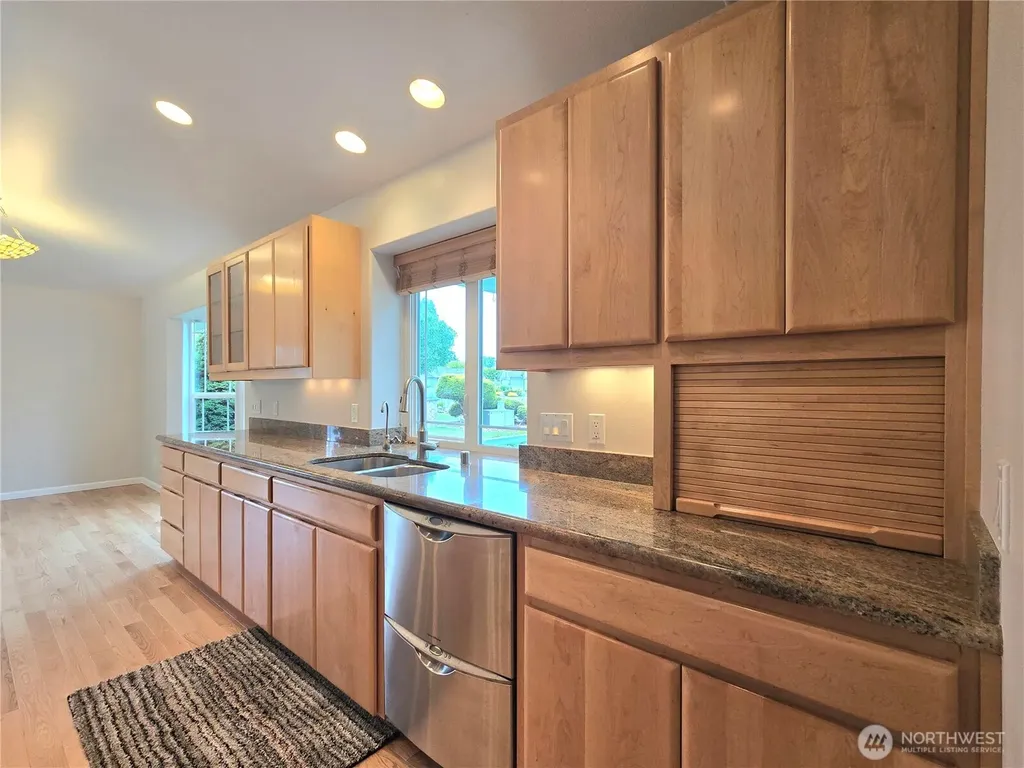 880 N Minstrel Road Sequim WA 98382