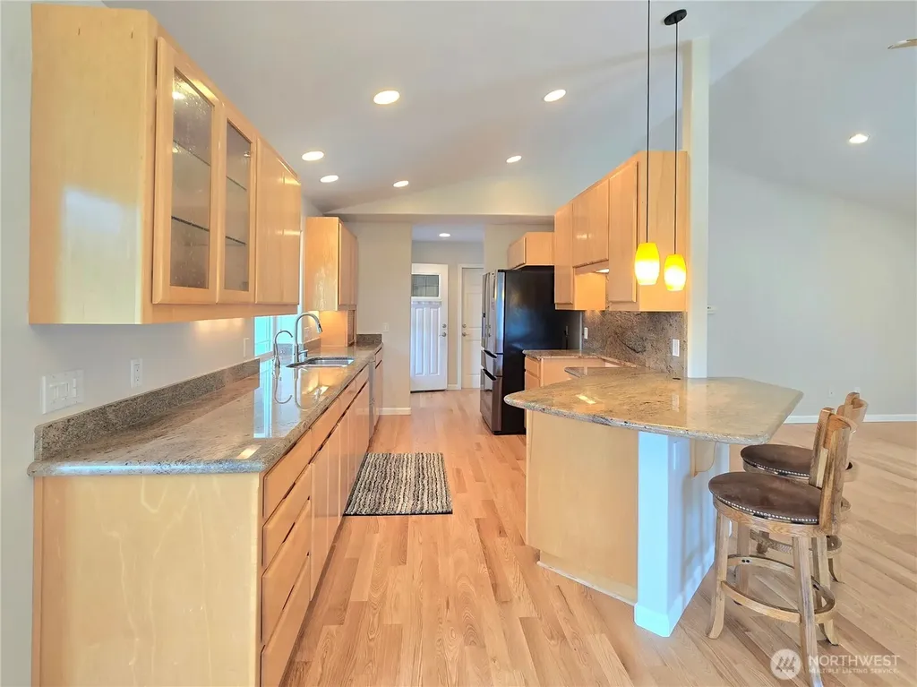 880 N Minstrel Road Sequim WA 98382