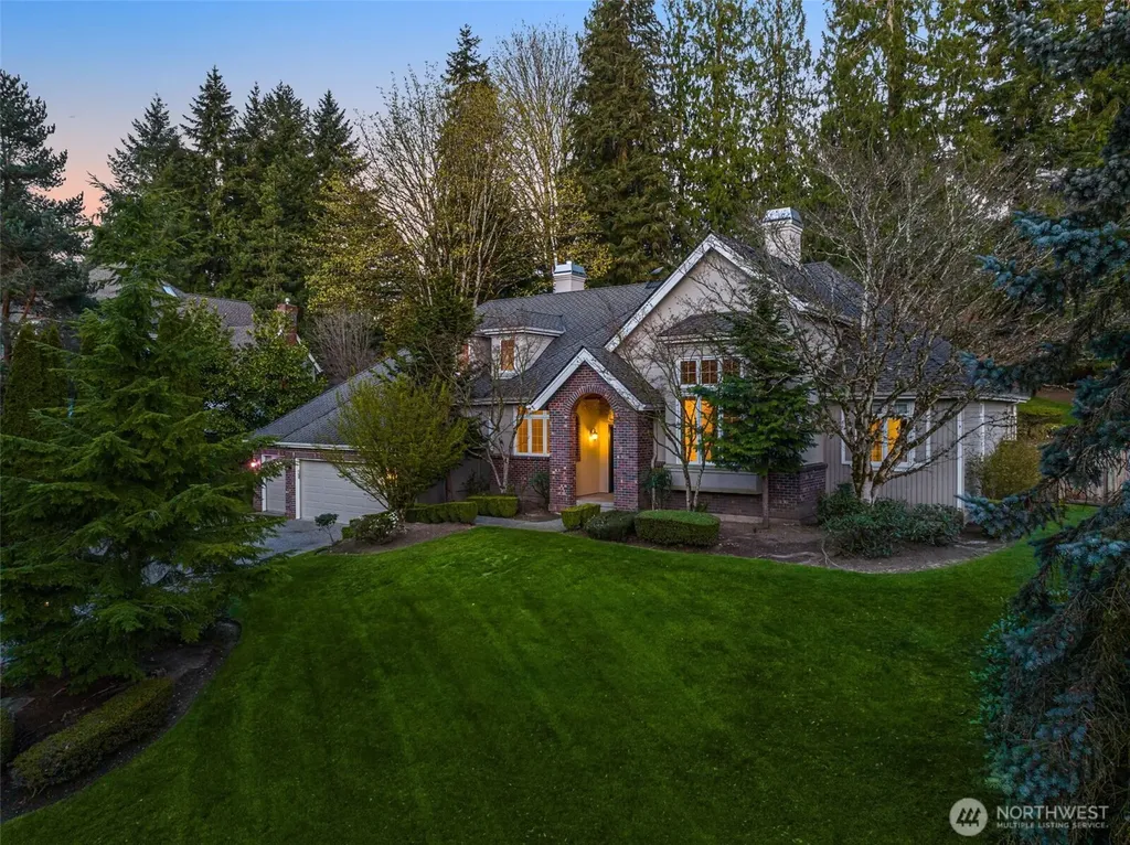 19619 NE 129th Way Woodinville WA 98077