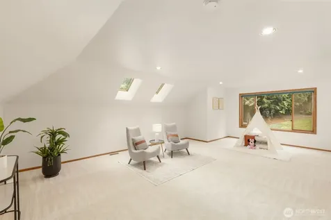 19619 NE 129th Way Woodinville WA 98077