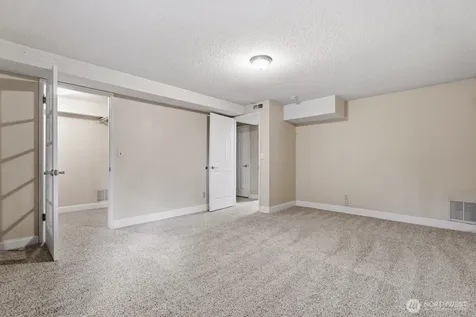 1520 Weathervane Drive Fircrest WA 98466