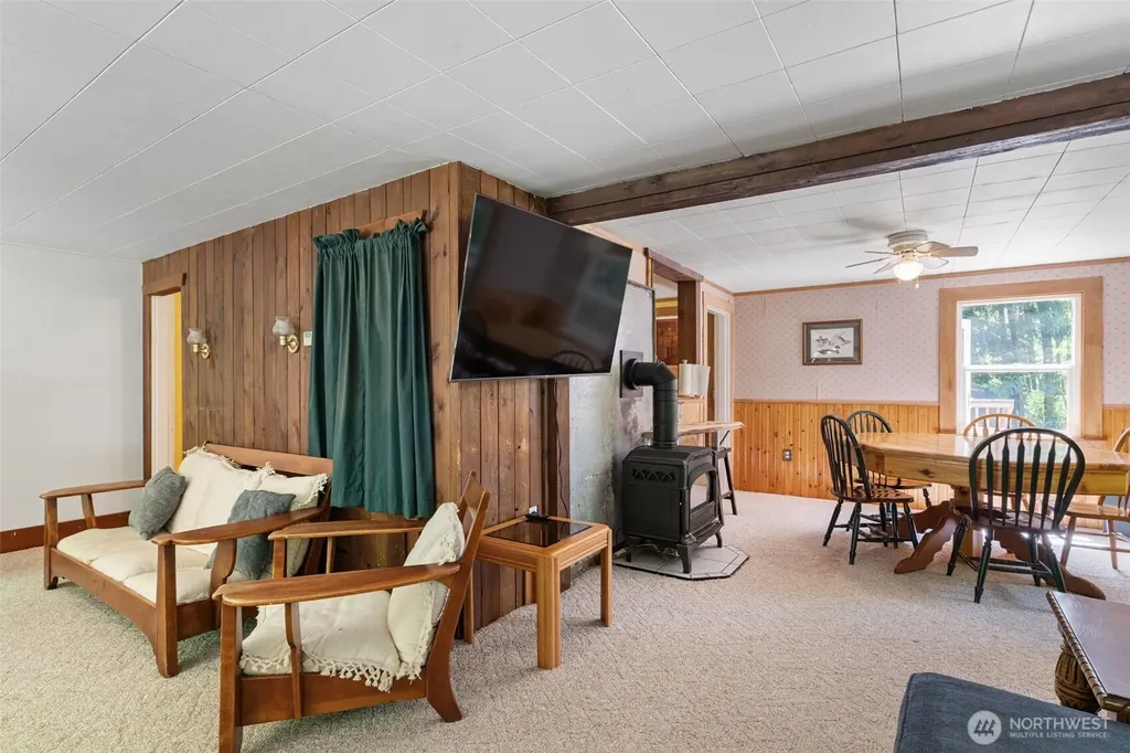 1364 Silverbrook Road Randle WA 98377