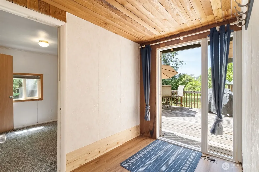 1364 Silverbrook Road Randle WA 98377