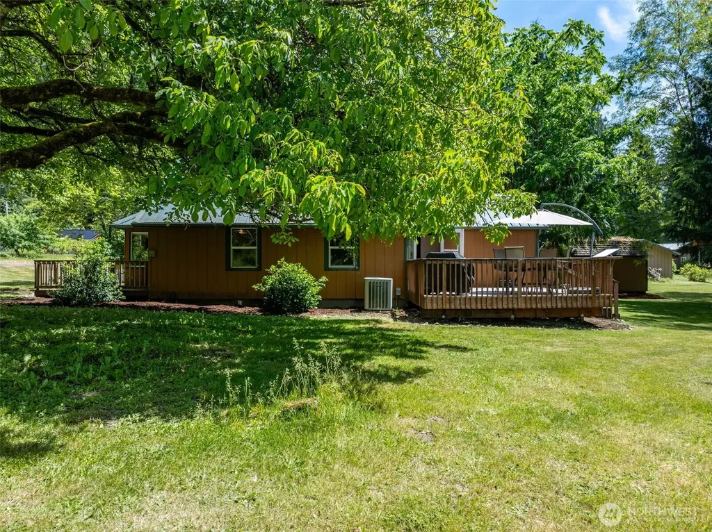 1364 Silverbrook Road Randle WA 98377