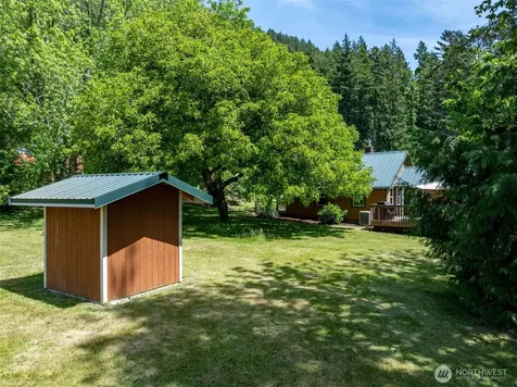 1364 Silverbrook Road Randle WA 98377