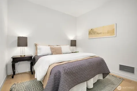 2127 2nd Avenue N Seattle WA 98109