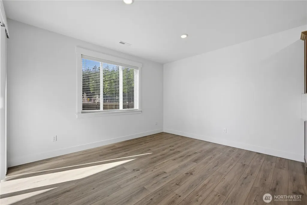 32069 Myrtle Avenue SE Black Diamond WA 98010
