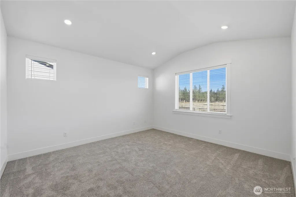 32069 Myrtle Avenue SE Black Diamond WA 98010