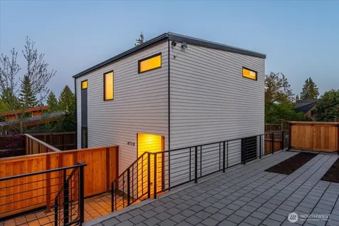 4120 Burke Avenue N Seattle WA 98103