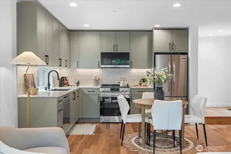 4120 Burke Avenue N Seattle WA 98103