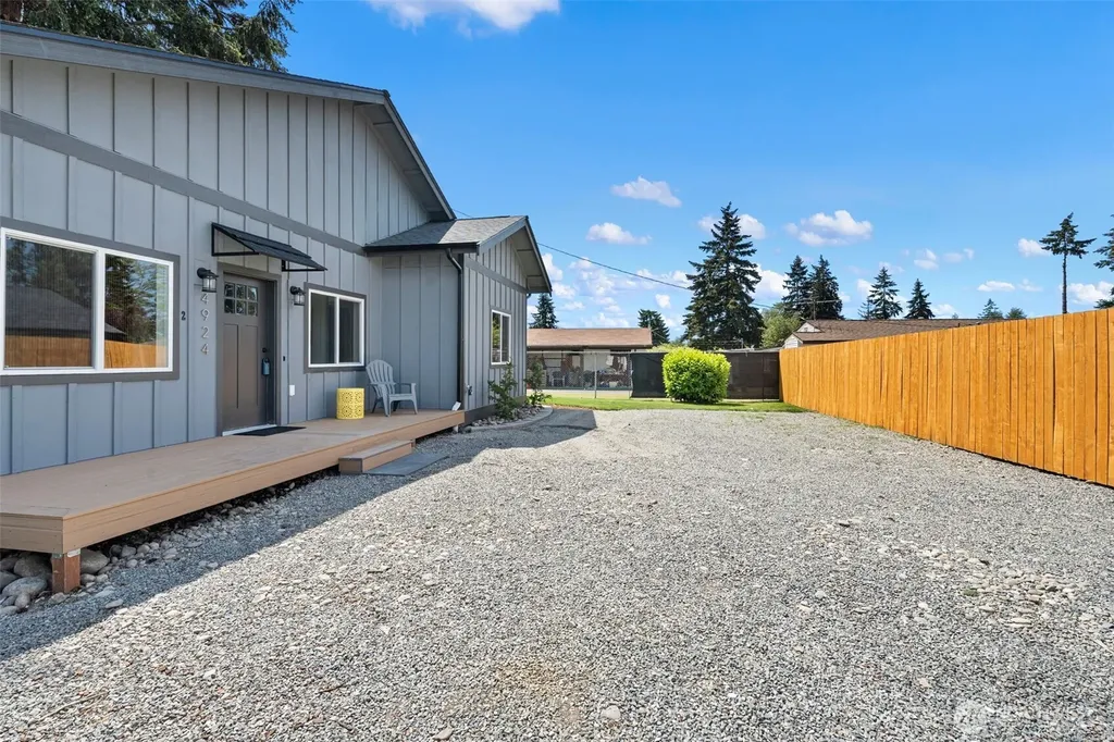 4924 Diamond Boulevard Lakewood WA 98499