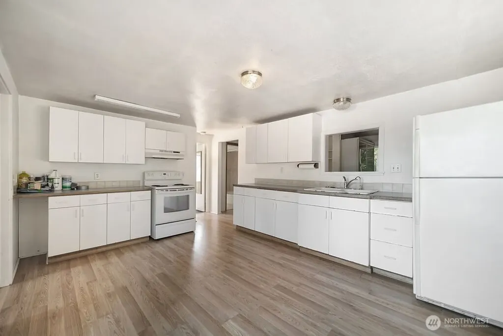 20363 NW Cedar Lane Poulsbo WA 98370
