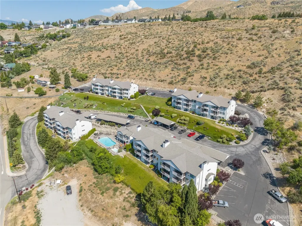 808 W Manson Highway Chelan WA 98816