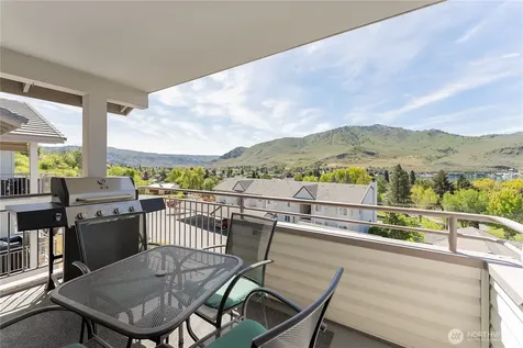 808 W Manson Highway Chelan WA 98816