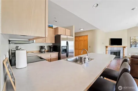 808 W Manson Highway Chelan WA 98816