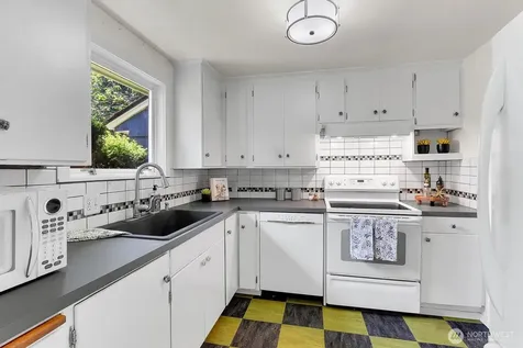 10515 1st Avenue NW Seattle WA 98177