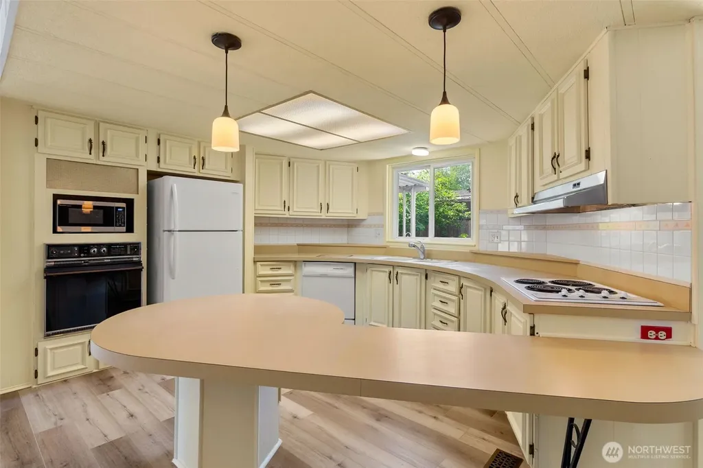 5515 SE Yakima Lane Lacey WA 98503