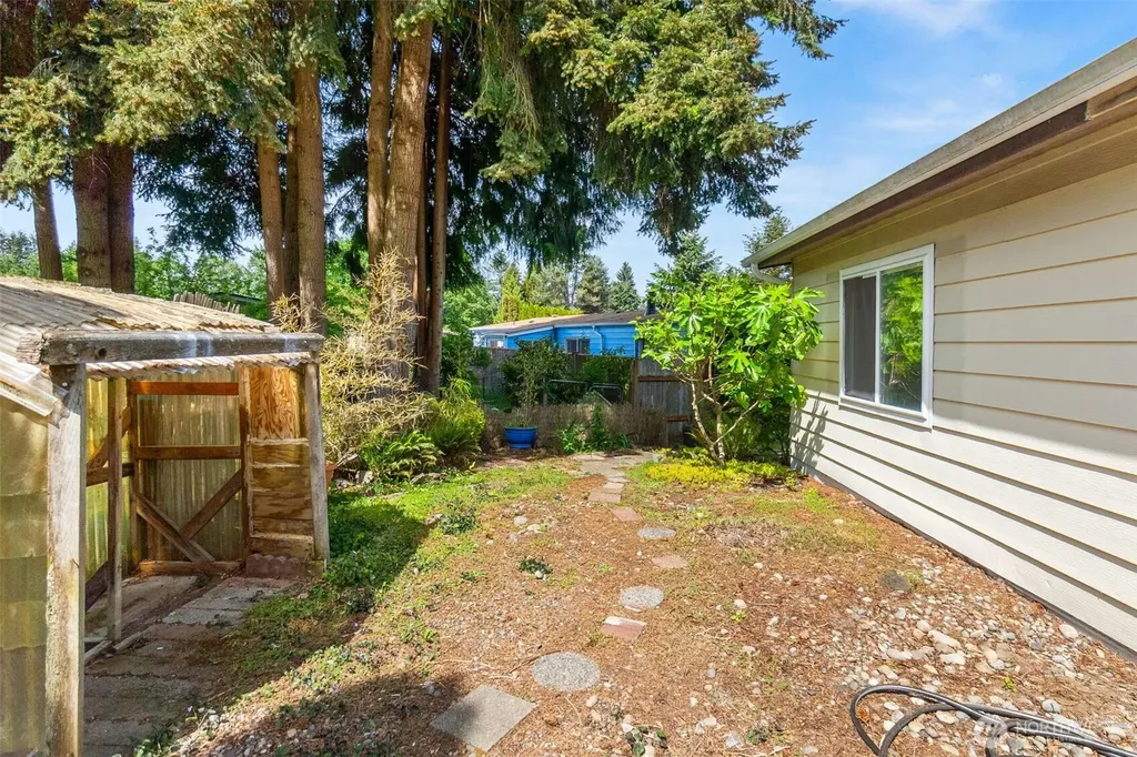 5515 SE Yakima Lane Lacey WA 98503