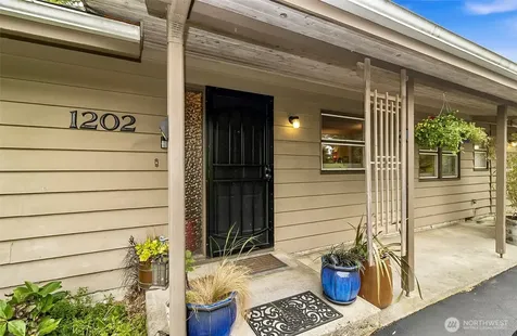 1202 Pine Avenue Snohomish WA 98290
